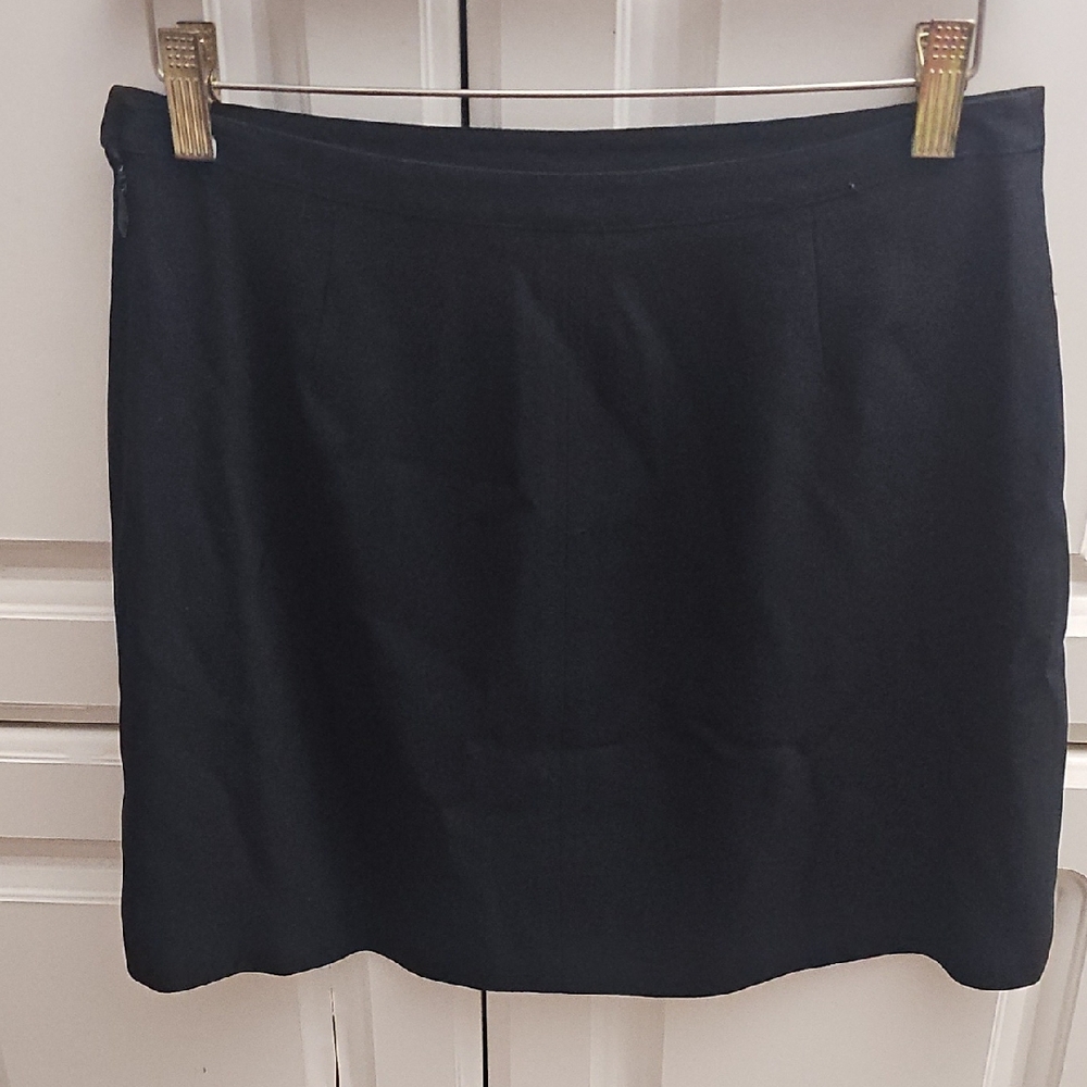 ⚜️Bebe Elegant Black Lined Mini Skirt